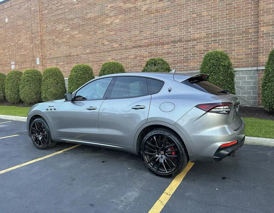 2022 Maserati Levante Modena - Image 5 of 31