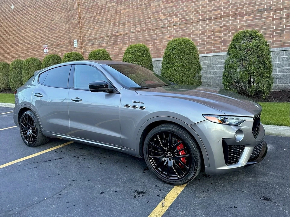 2022 Maserati Levante Modena - Image 16 of 31