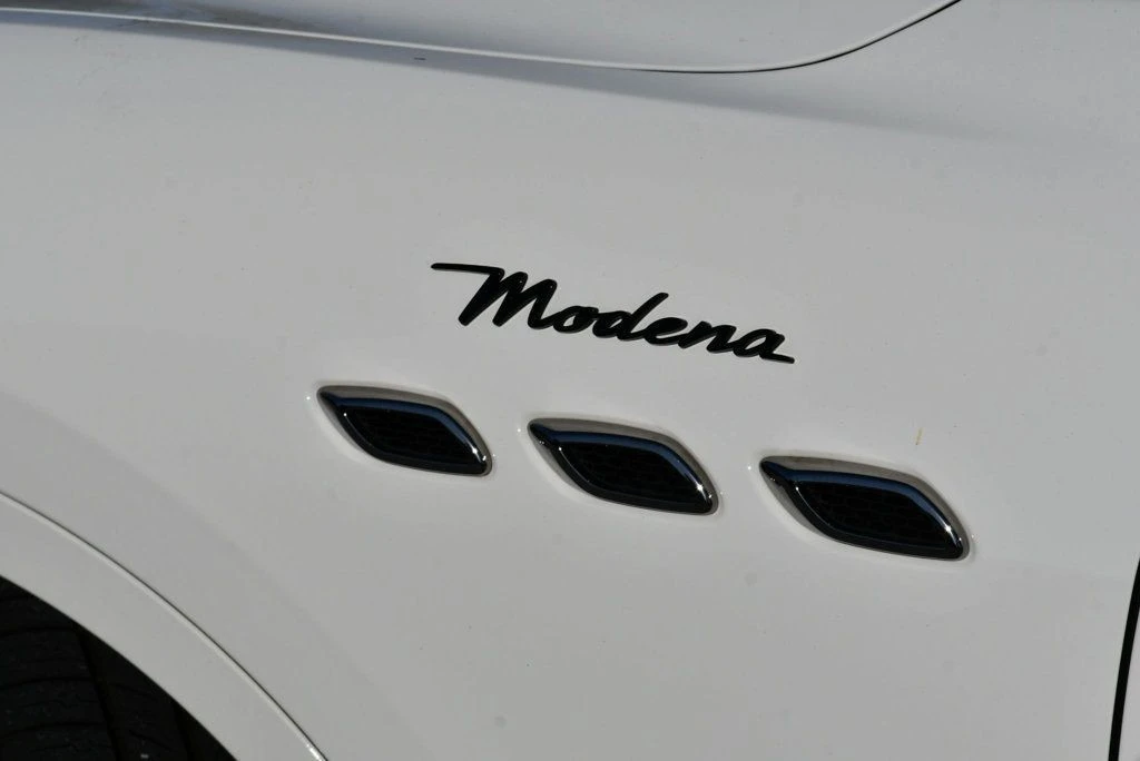2022 Maserati Levante Modena - Image 11 of 31