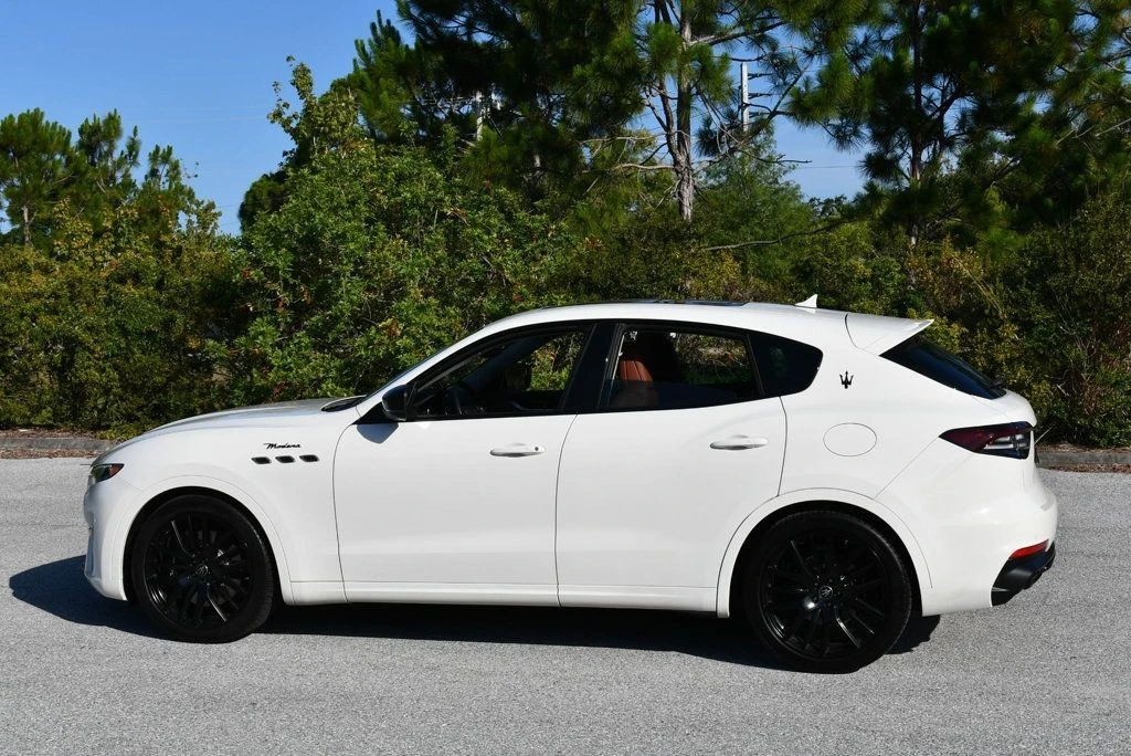 2022 Maserati Levante Modena - Image 4 of 31