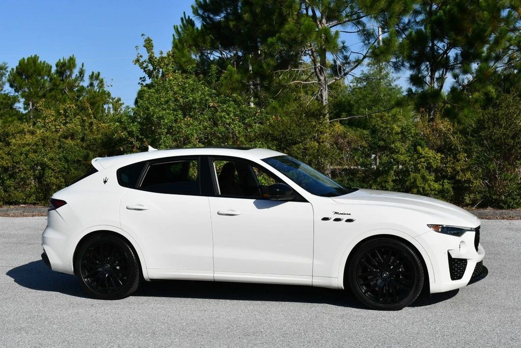 2022 Maserati Levante Modena - Image 8 of 31