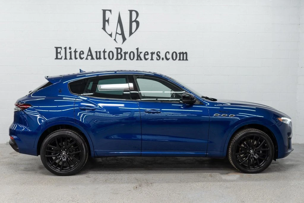 2022 Maserati Levante Modena - Image 5 of 12