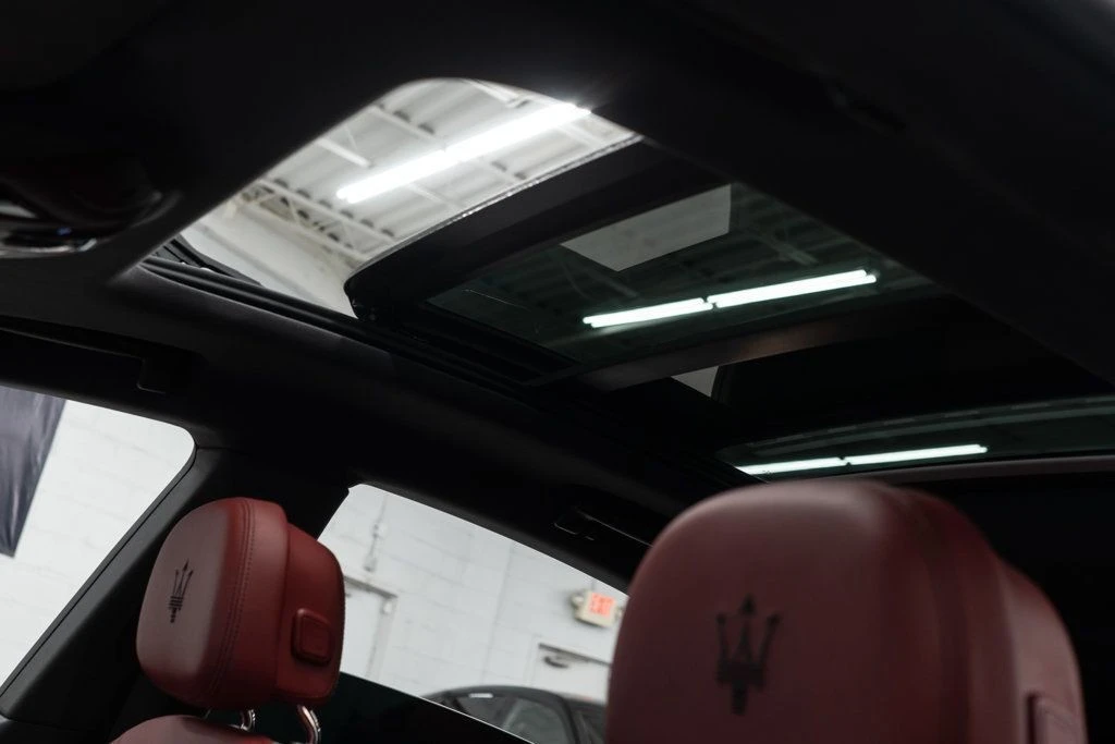2022 Maserati Levante Modena - Image 11 of 12