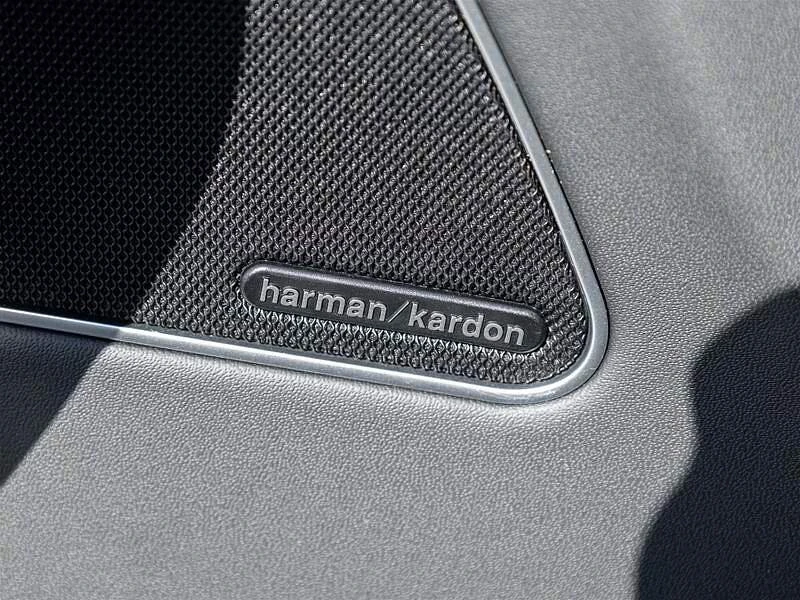 2022 Maserati Levante Modena - Image 11 of 17