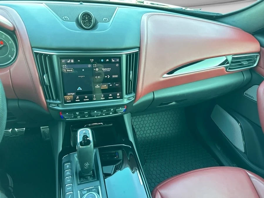 2022 Maserati Levante Modena - Image 12 of 20