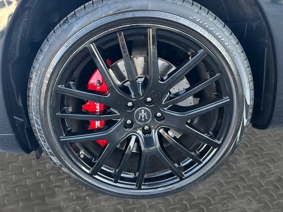2022 Maserati Levante Modena - Image 9 of 20