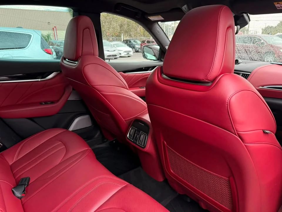 2022 Maserati Levante Modena - Image 11 of 17