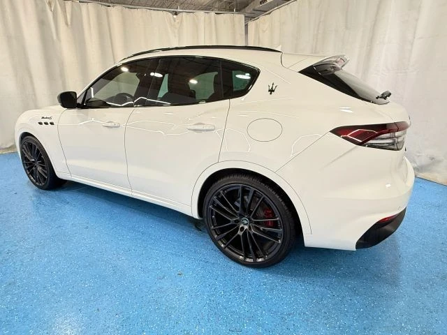 2022 Maserati Levante Modena - Image 18 of 21