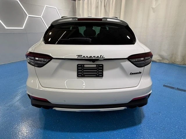 2022 Maserati Levante Modena - Image 9 of 21