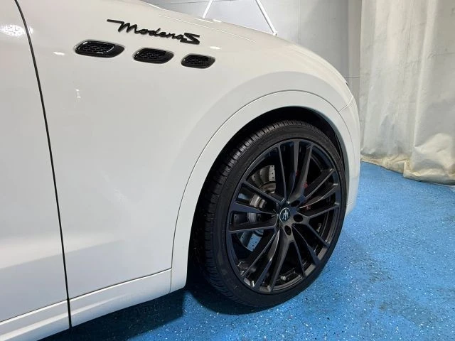 2022 Maserati Levante Modena - Image 5 of 21