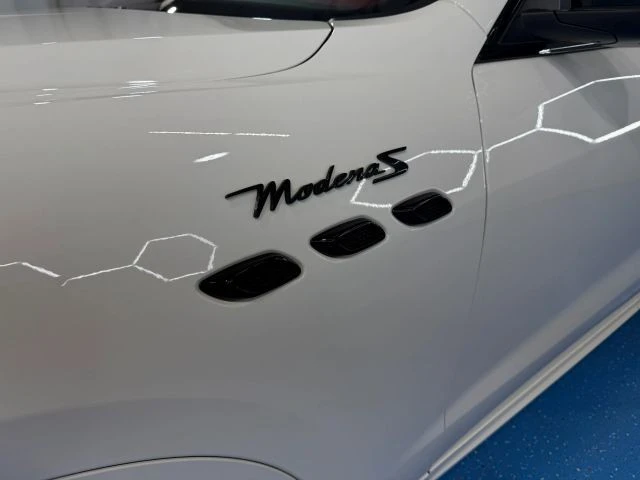 2022 Maserati Levante Modena - Image 20 of 21