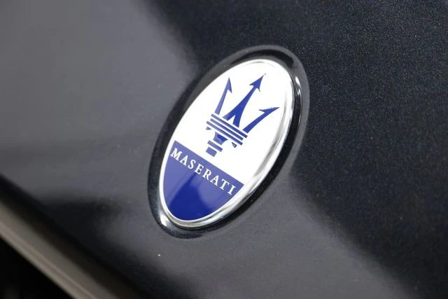 2022 Maserati Levante - Image 6 of 31