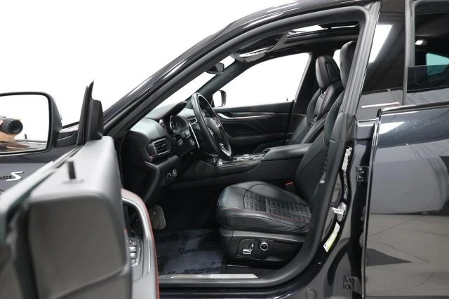 2022 Maserati Levante - Image 13 of 31