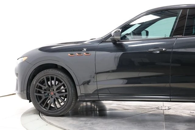 2022 Maserati Levante - Image 7 of 31