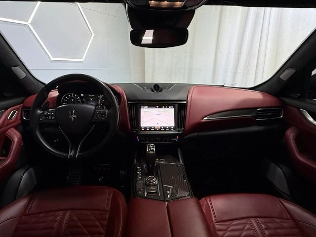 2022 Maserati Levante Modena - Image 16 of 31