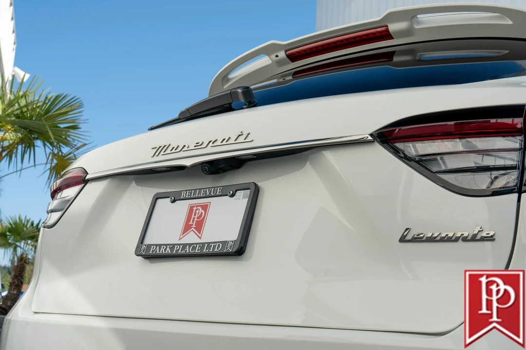 2022 Maserati Levante Modena - Image 7 of 21
