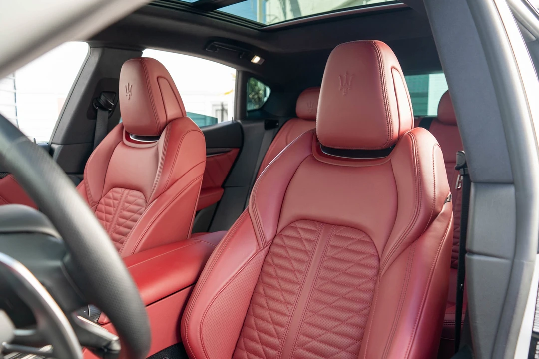 2022 Maserati Levante Modena - Image 11 of 21