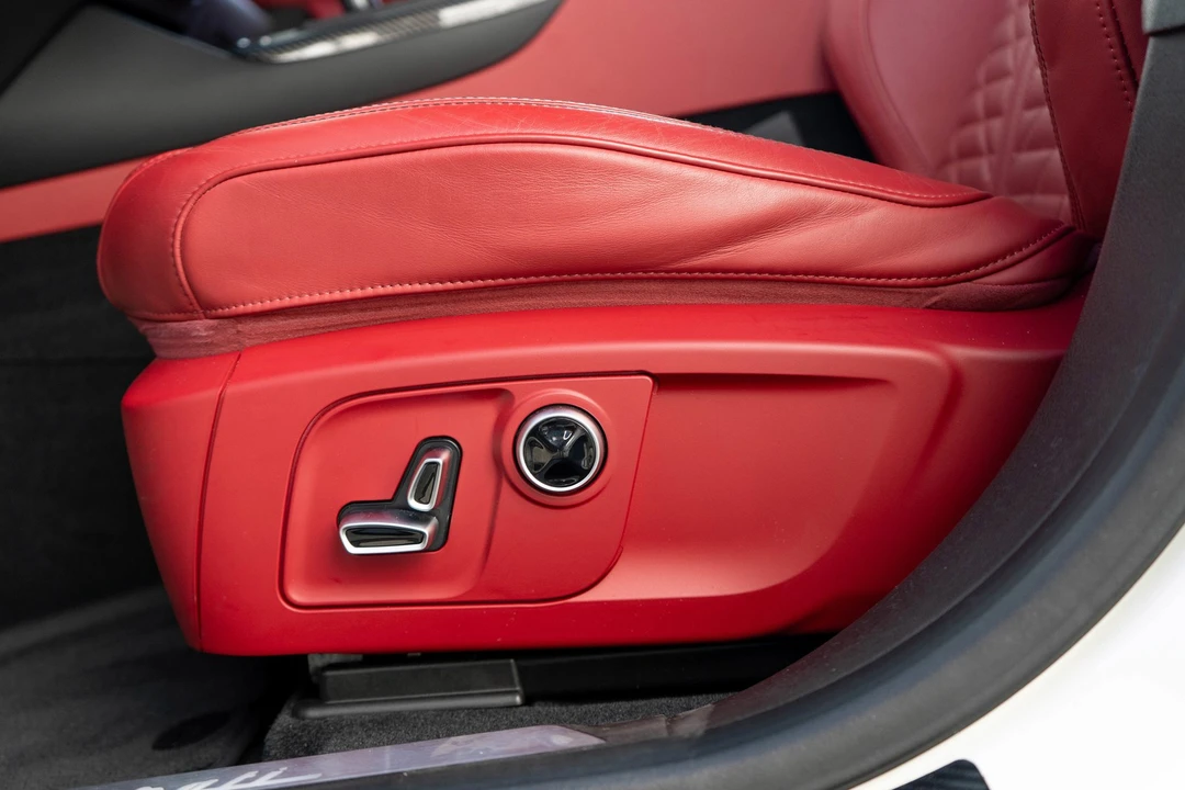 2022 Maserati Levante Modena - Image 17 of 21