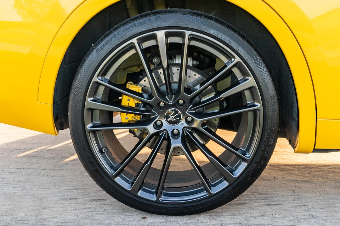 2022 Maserati Levante Modena - Image 19 of 31