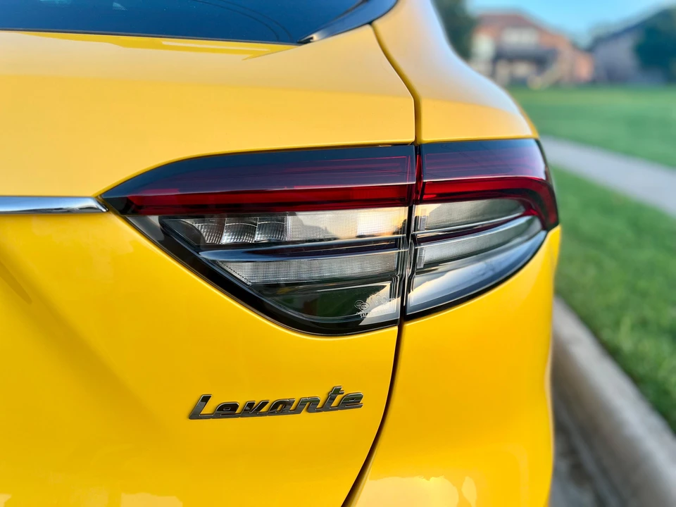 2022 Maserati Levante Modena - Image 16 of 31