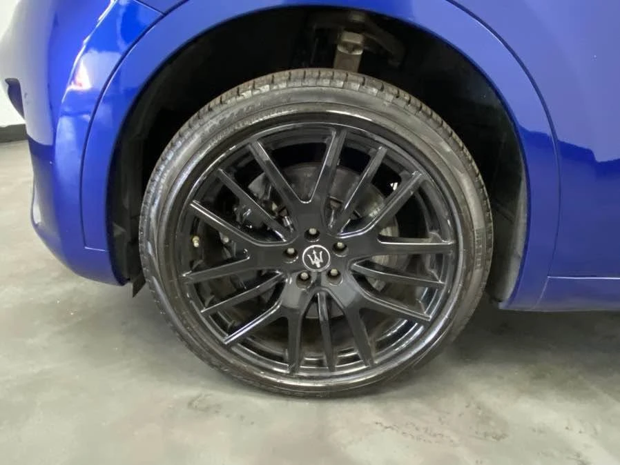 2022 Maserati Levante Modena - Image 12 of 20