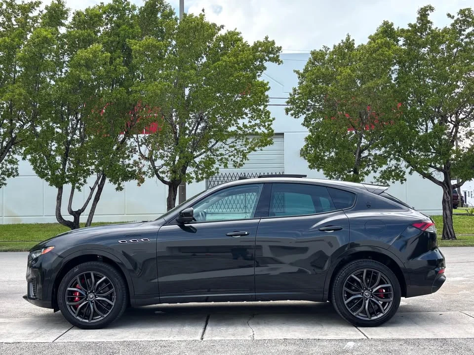 2022 Maserati Levante Modena - Image 6 of 17