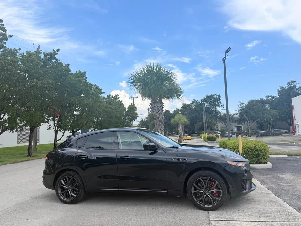 2022 Maserati Levante Modena - Image 15 of 19