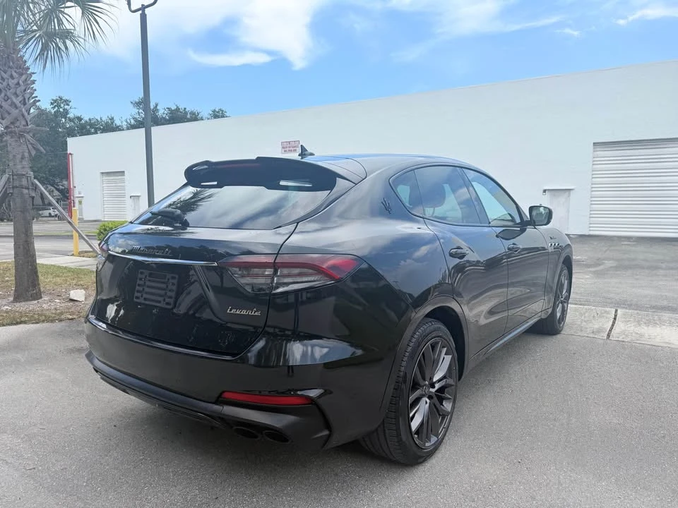 2022 Maserati Levante Modena - Image 16 of 19