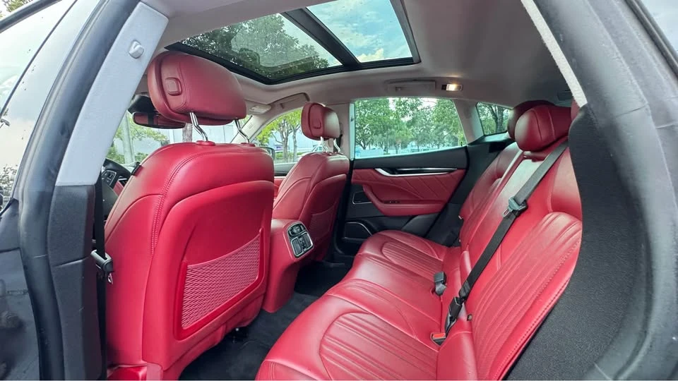 2022 Maserati Levante Modena - Image 18 of 20