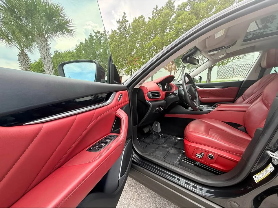 2022 Maserati Levante Modena - Image 12 of 19