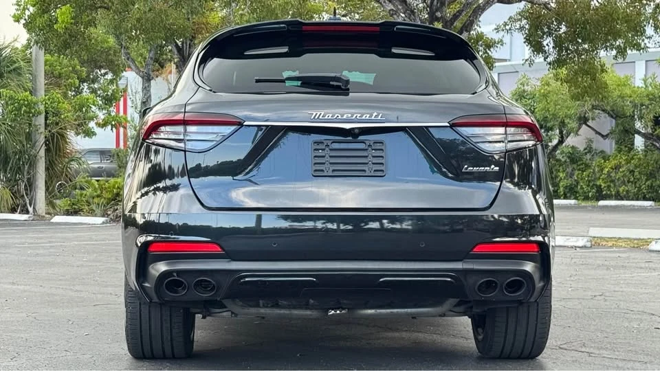2022 Maserati Levante Modena - Image 7 of 20