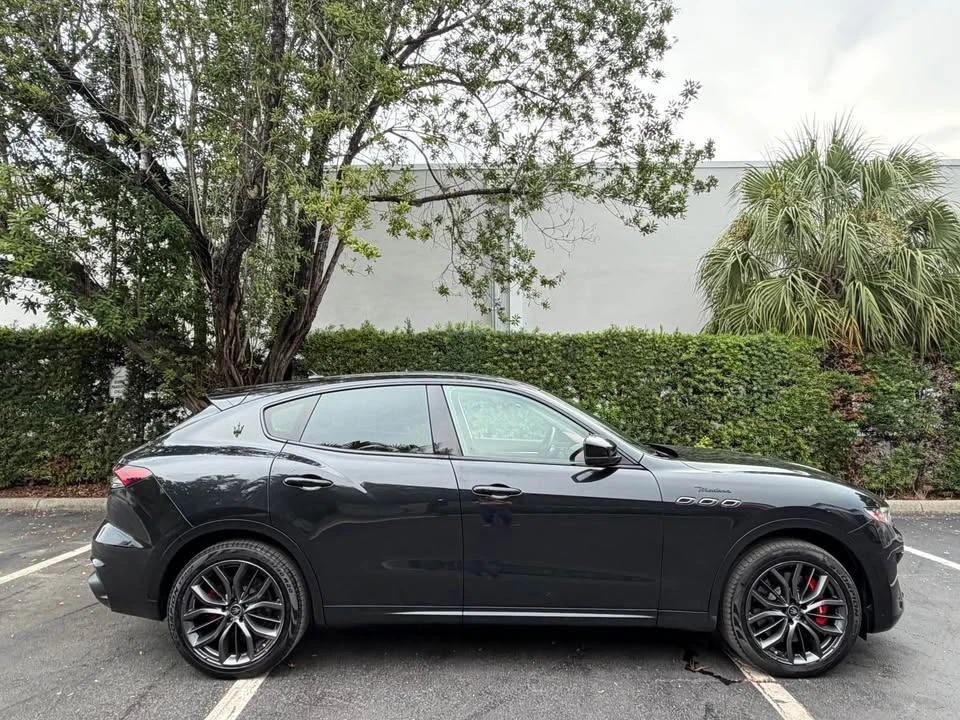 2022 Maserati Levante Modena - Image 6 of 20