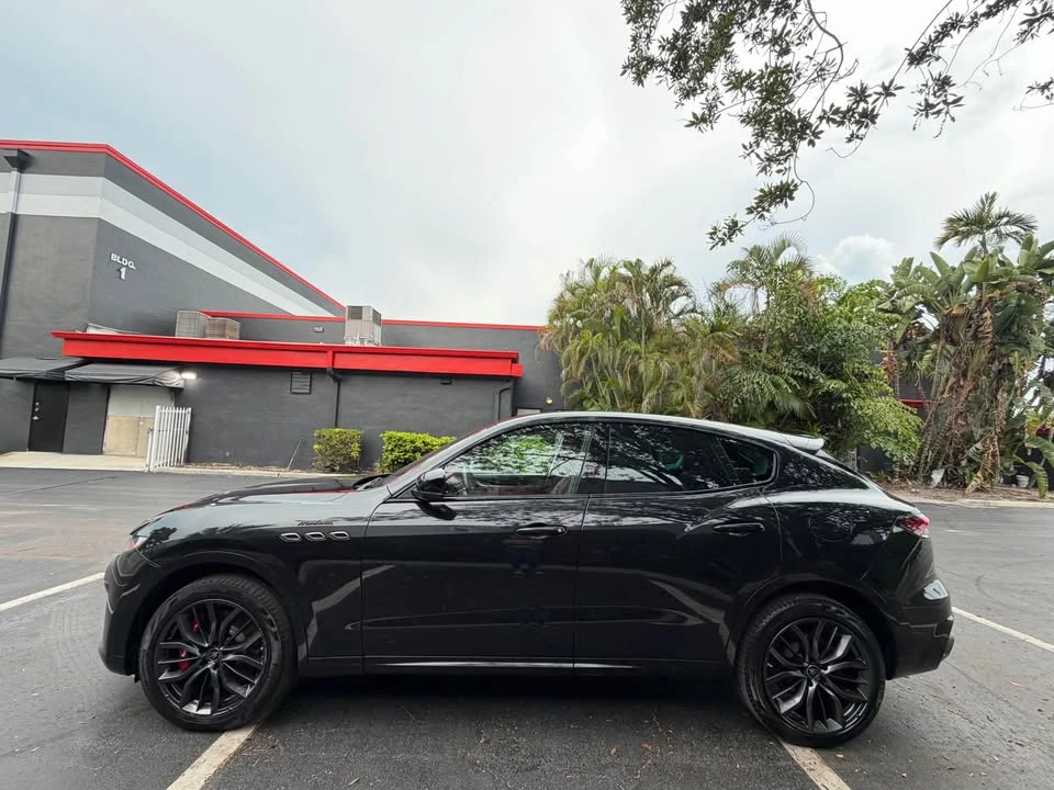 2022 Maserati Levante Modena - Image 5 of 20
