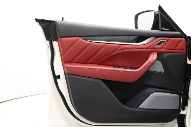 2022 Maserati Levante Modena - Image 9 of 31