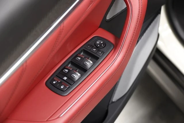2022 Maserati Levante Modena - Image 11 of 31