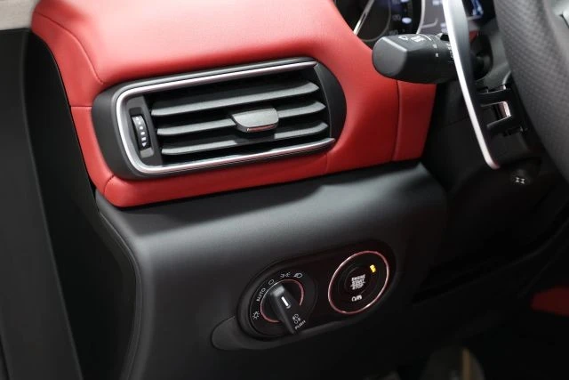 2022 Maserati Levante Modena - Image 20 of 31