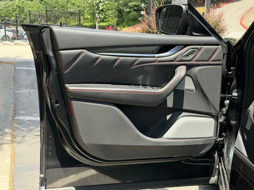 2022 Maserati Levante Modena - Image 30 of 31