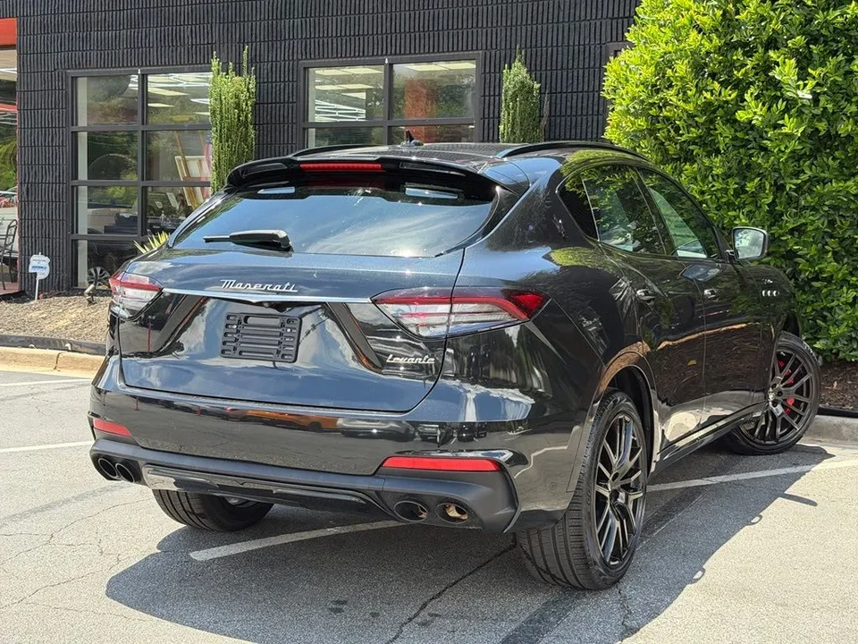 2022 Maserati Levante Modena - Image 13 of 31