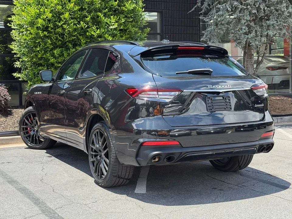 2022 Maserati Levante Modena - Image 20 of 31