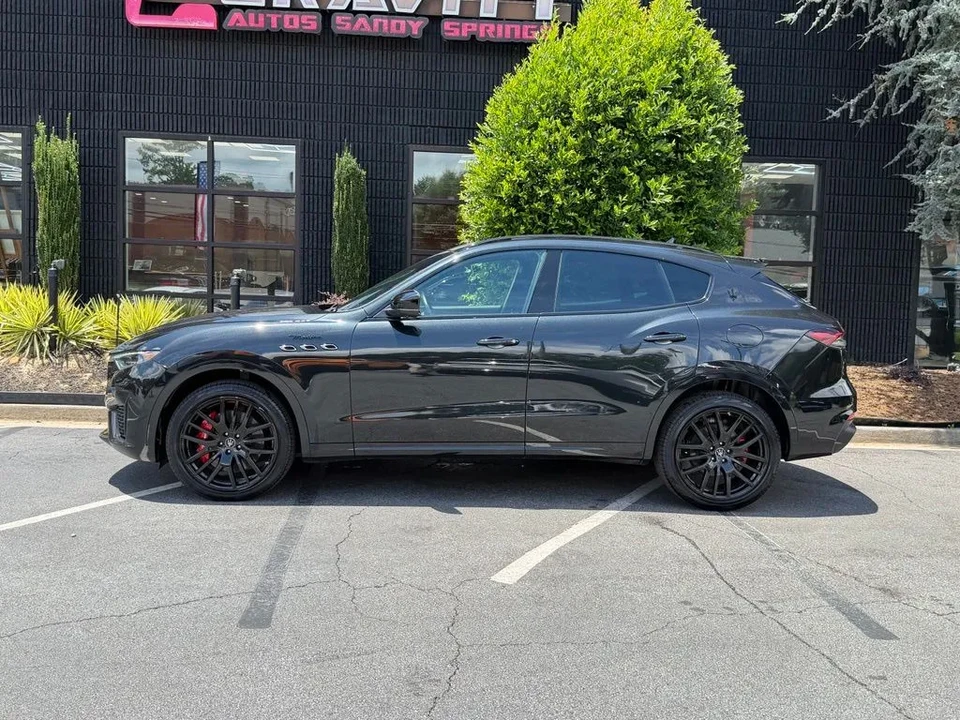 2022 Maserati Levante Modena - Image 10 of 31