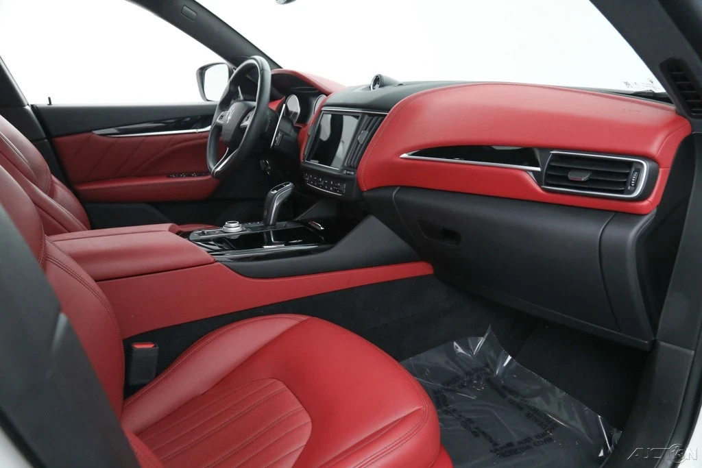 2022 Maserati Levante Modena - Image 10 of 21
