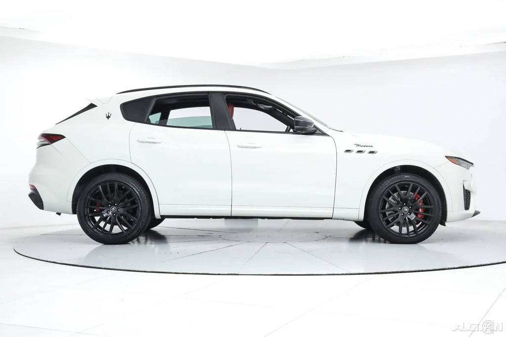2022 Maserati Levante Modena - Image 6 of 21