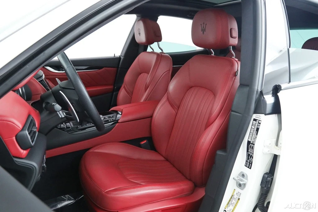 2022 Maserati Levante Modena - Image 17 of 21