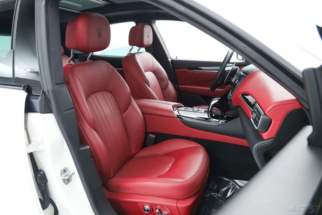 2022 Maserati Levante Modena - Image 11 of 21