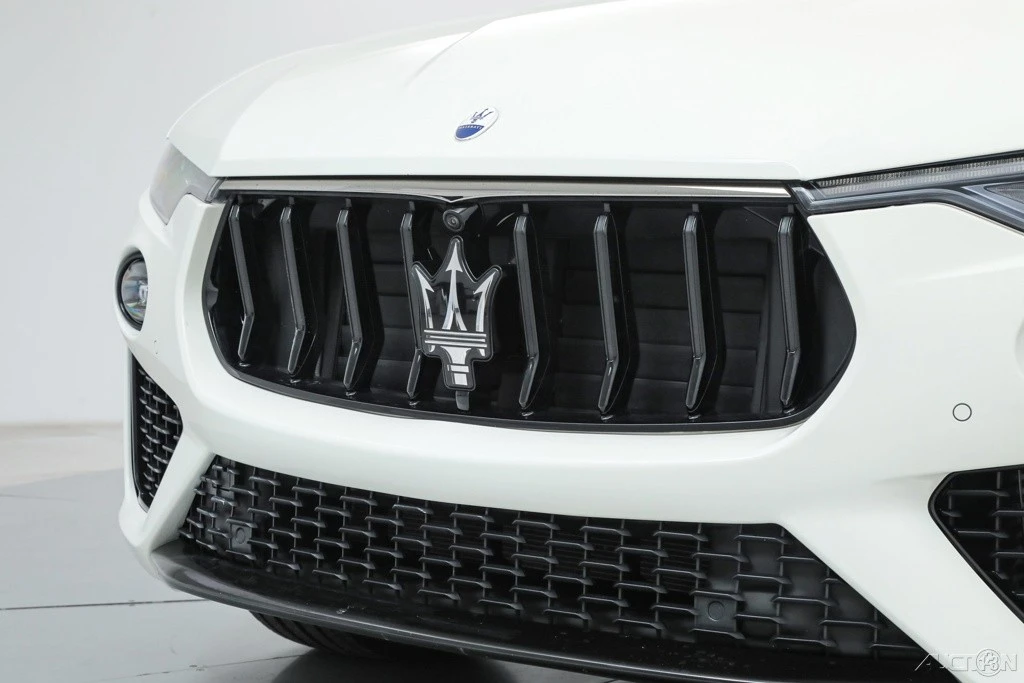 2022 Maserati Levante Modena - Image 10 of 21