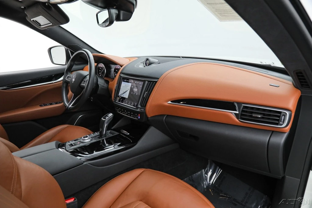 2022 Maserati Levante Modena - Image 14 of 21