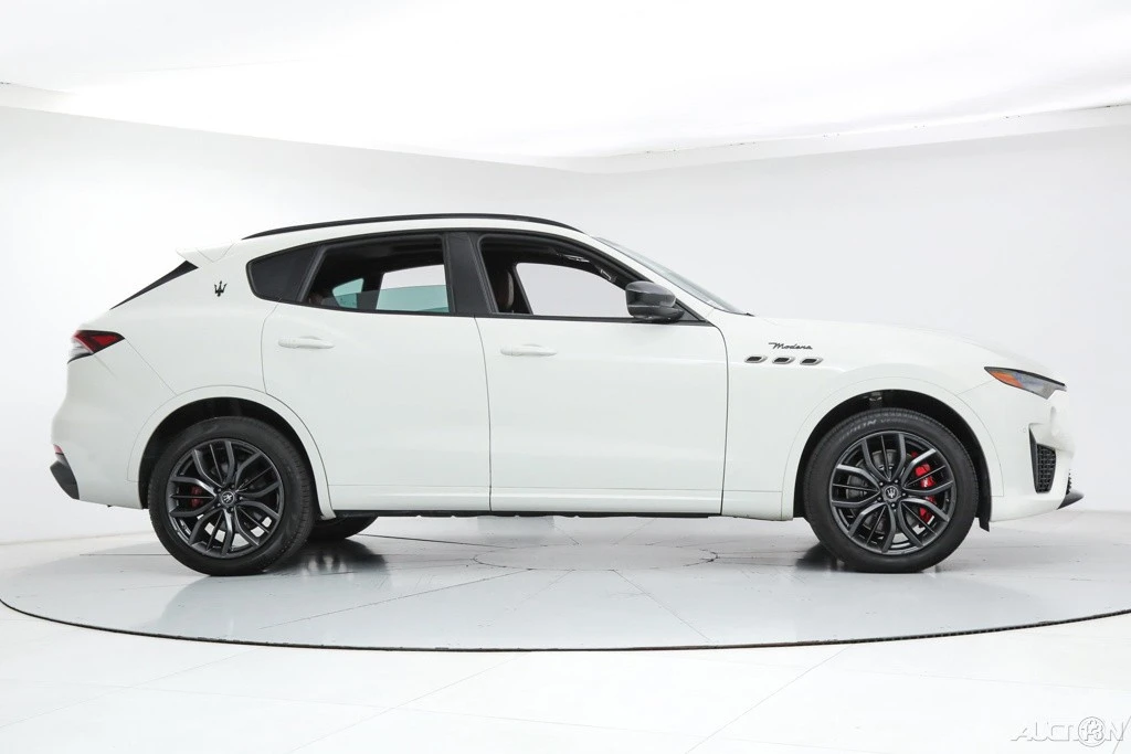 2022 Maserati Levante Modena - Image 6 of 21