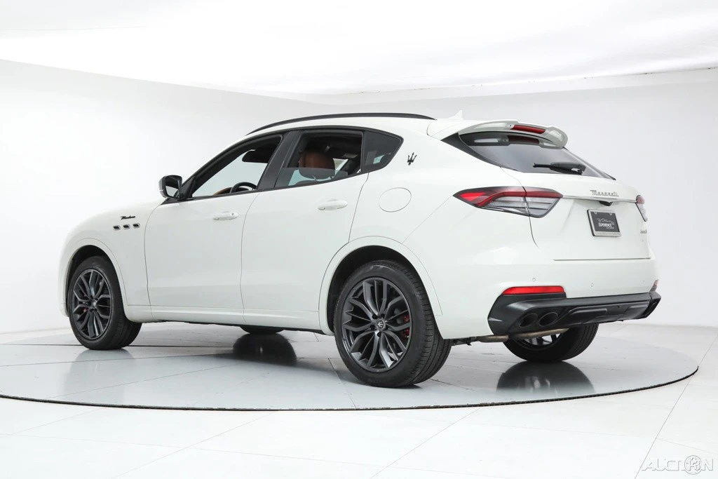 2022 Maserati Levante Modena - Image 3 of 21