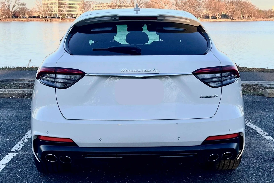 2022 Maserati Levante Modena - Image 5 of 31