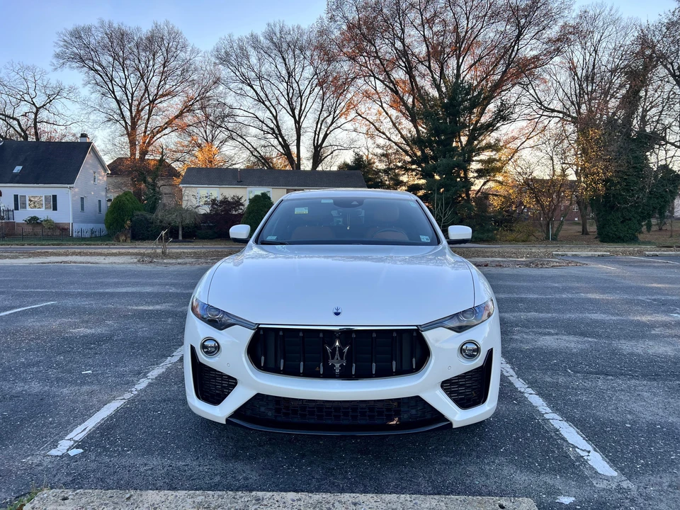 2022 Maserati Levante Modena - Image 7 of 31